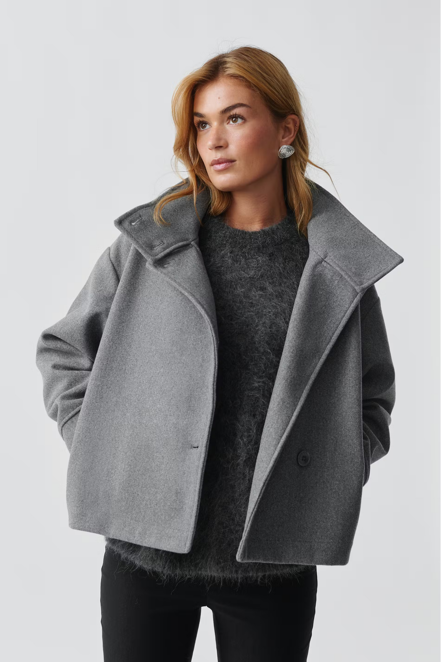 Yanna - Short Autumn Coat