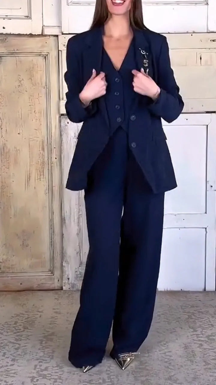 Circe™ - Three-Piece Elegant Suit for Women
