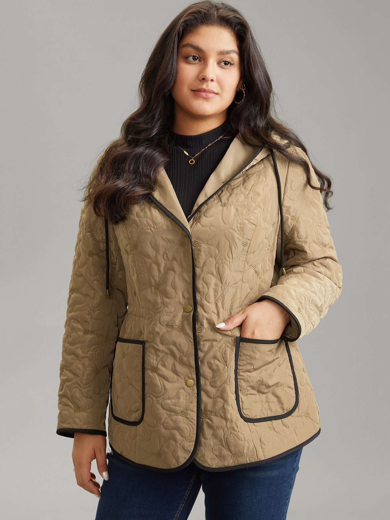 Sacha™ - Elegant padded jacket with drawstring and contrast trim