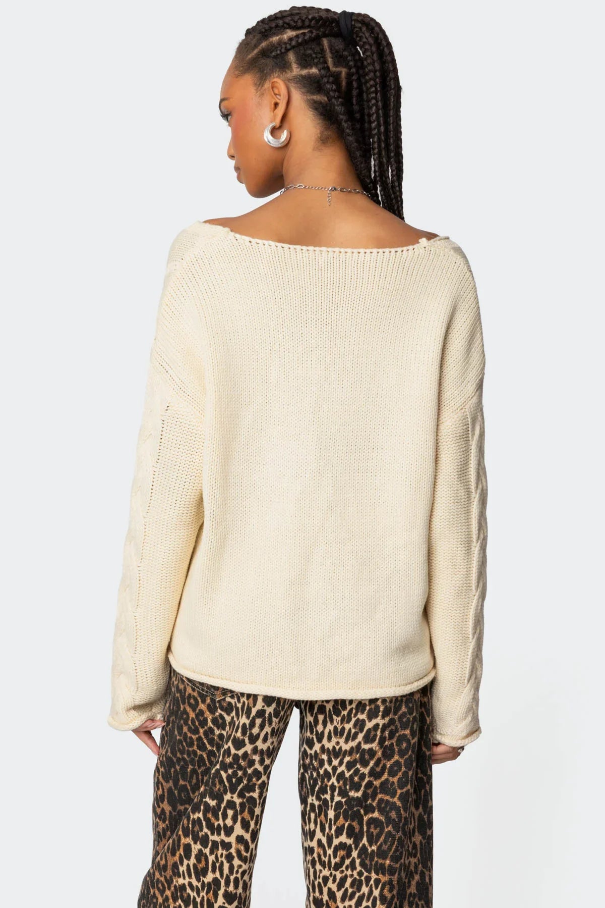 Kenya - Fresh and Comfortable Knitted Sweater with V-Neck