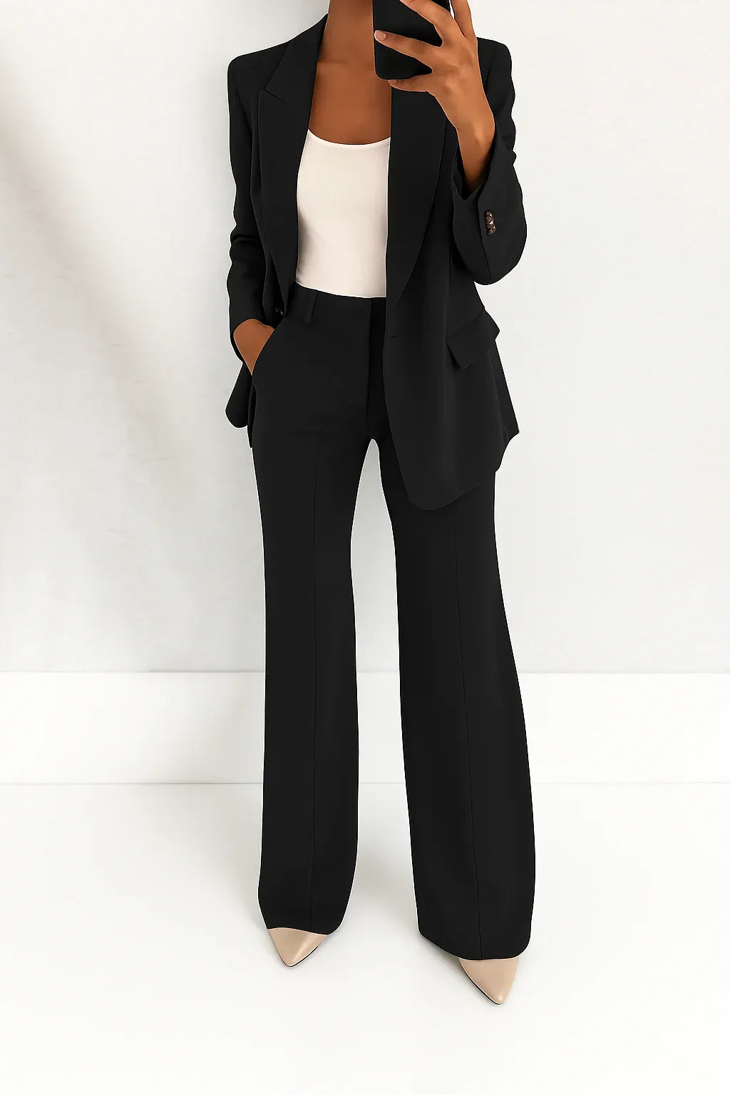 Charlotte - Timeless Elegant Suit