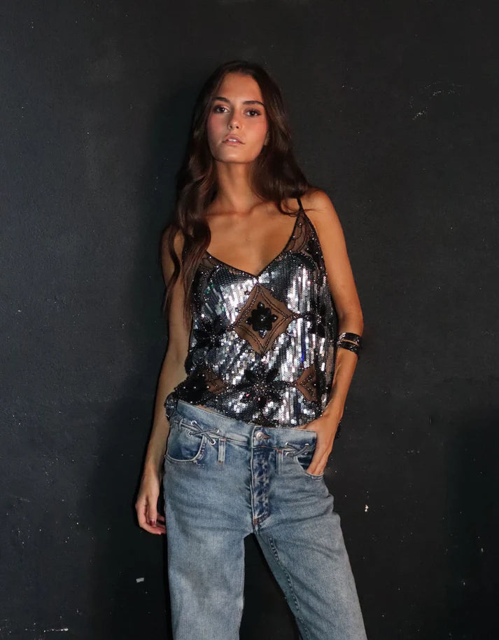 Uma - Elegant Strappy Top