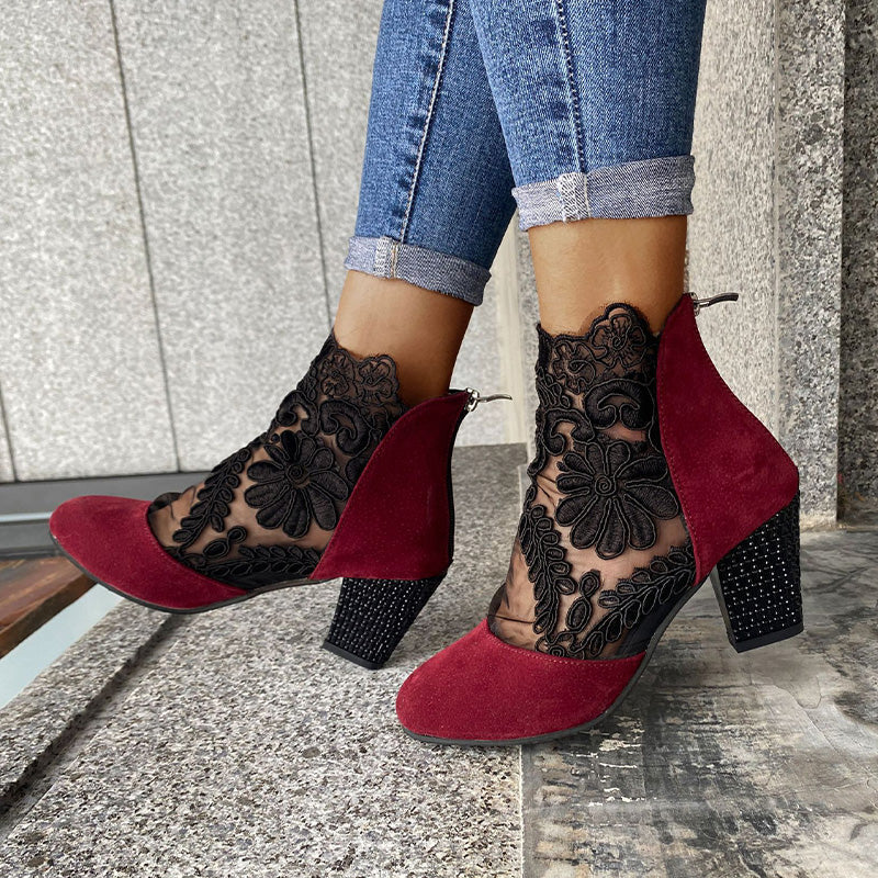 Ula™ - Lace-up Ankle Boots