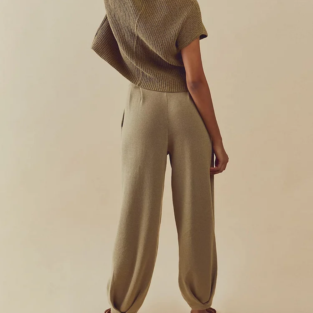 Vivian™ - Women's Sweater Suit