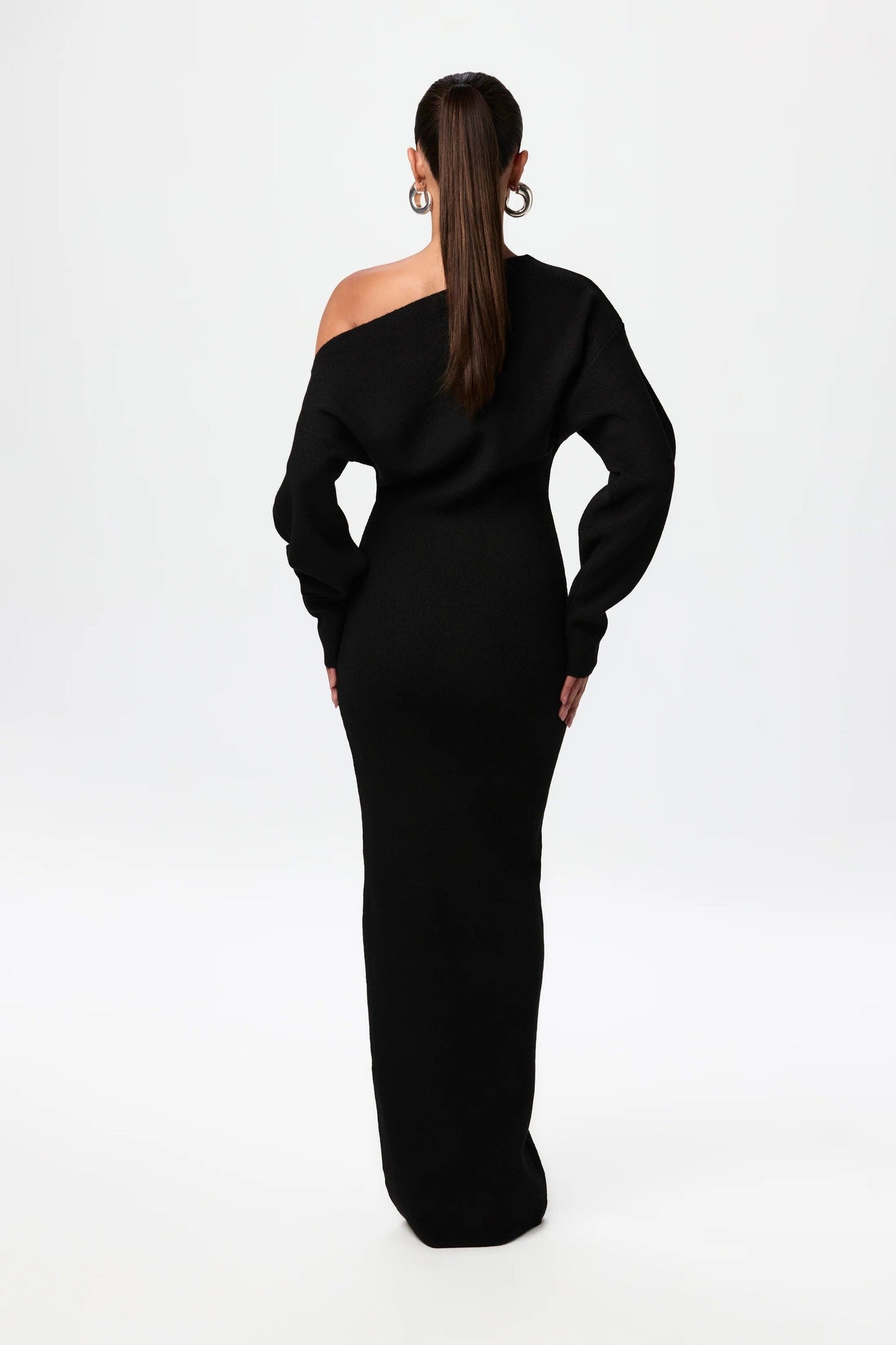 Thais™ - Long off-shoulder sweater-style dress