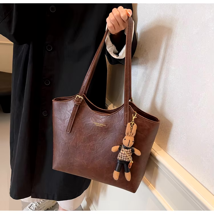 Cecilia™ - Rustic Edge Tote Bag