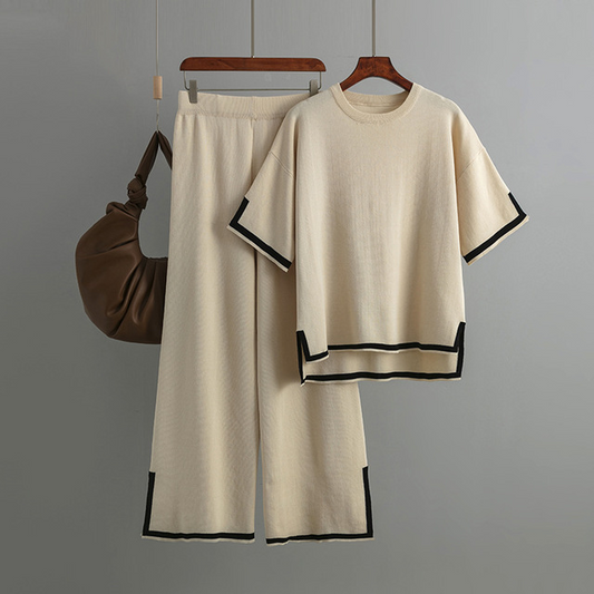 Pëtra™ - Two-Piece Set: Loose-Fit Pants and Oversized T-Shirt