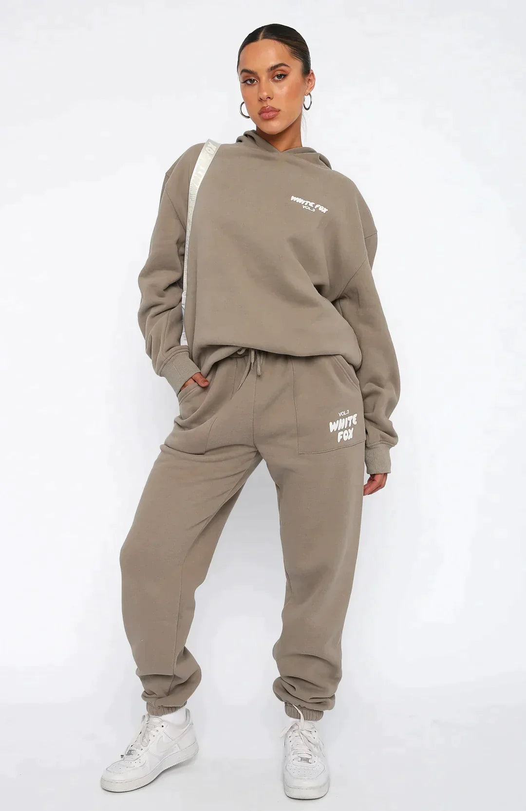 White Fox - Sweatshirt And Trousers Set